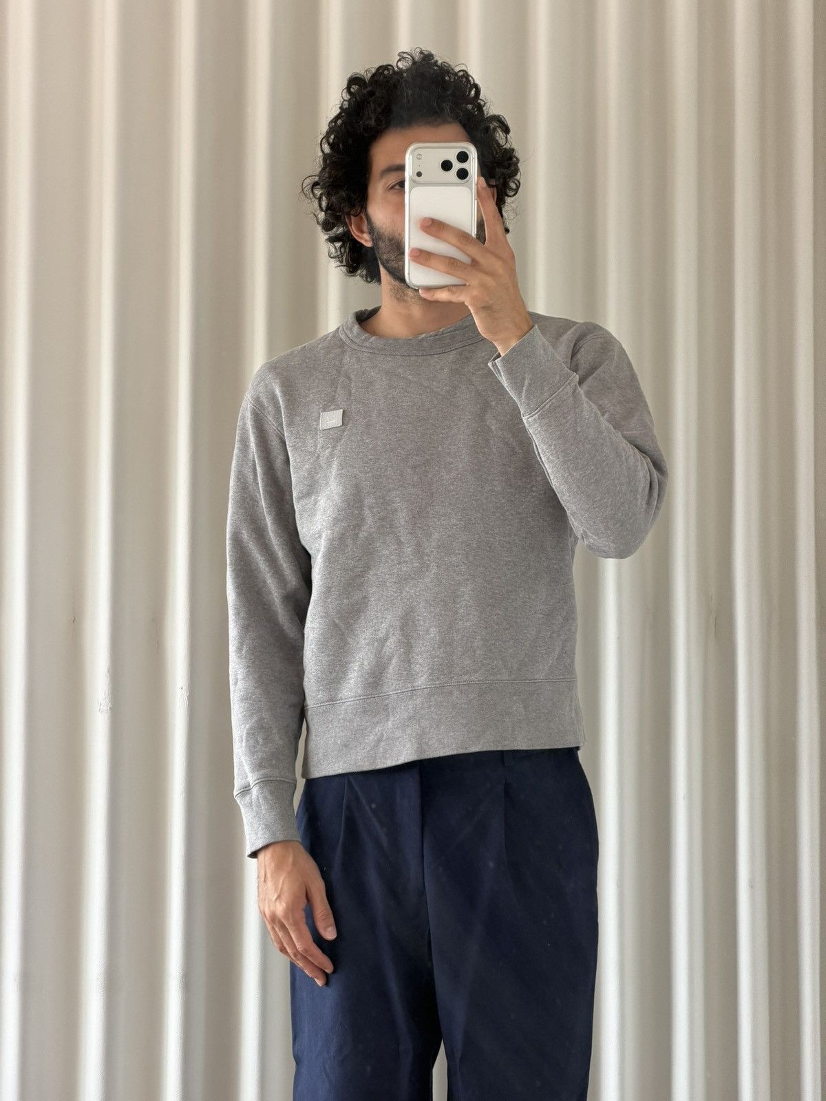 Acne Studios Acne Studios Grey Fairview Face Crewneck Sweatshirt Size US S / EU 44-46 / 1 - 1 Thumbnail