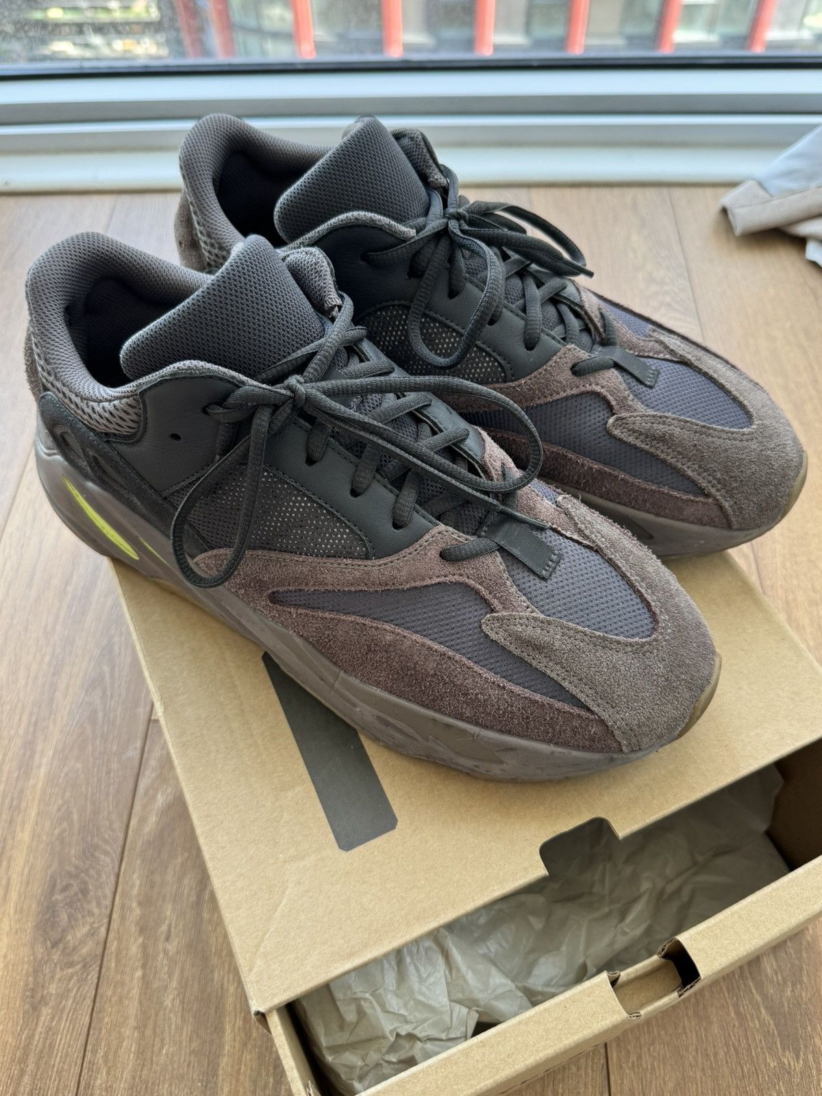 Adidas Yeezy Boost 700 Mauve Sneakers