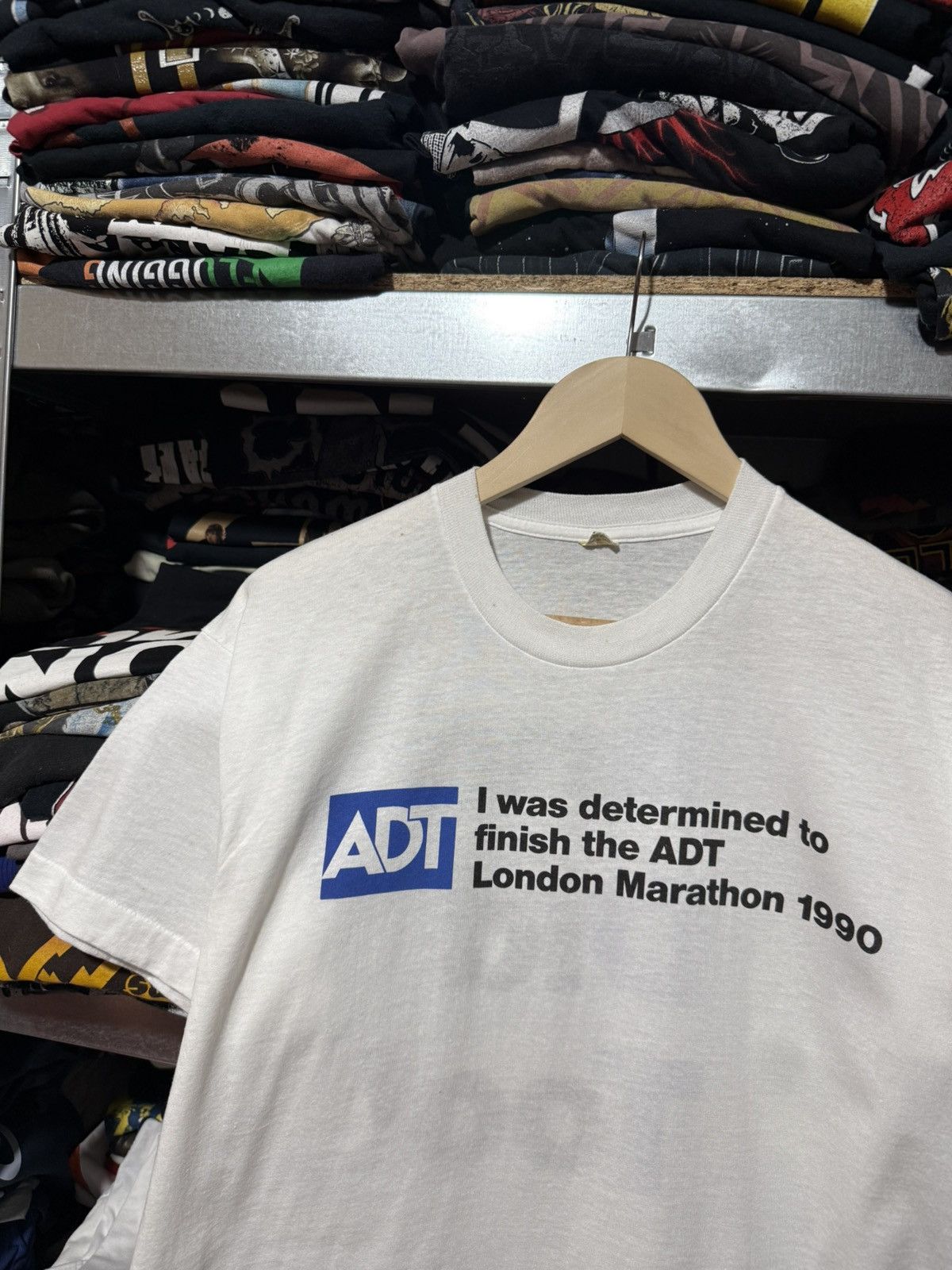 Vintage Vintage 1990 London Marathon A Day To Remember T-Shirt Size US L / EU 52-54 / 3 - 3 Thumbnail