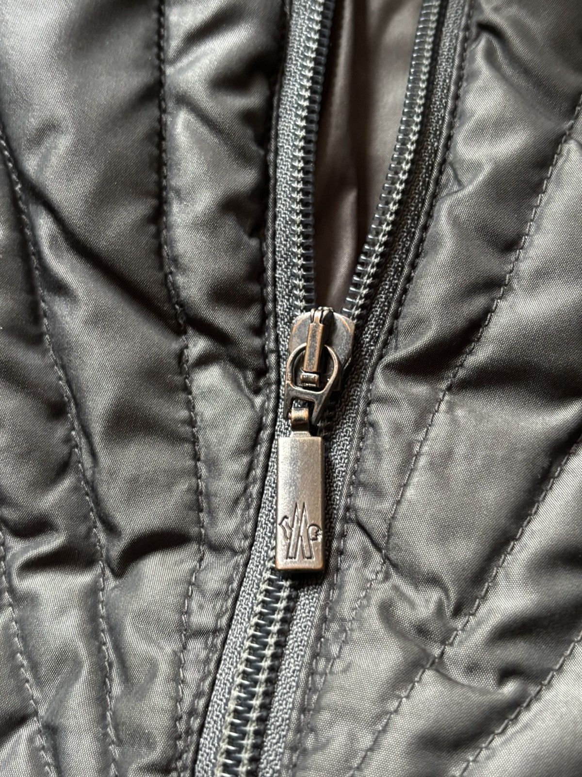 Moncler Moncler vintage puffy long jacket Size US M / EU 48-50 / 2 - 4 Thumbnail