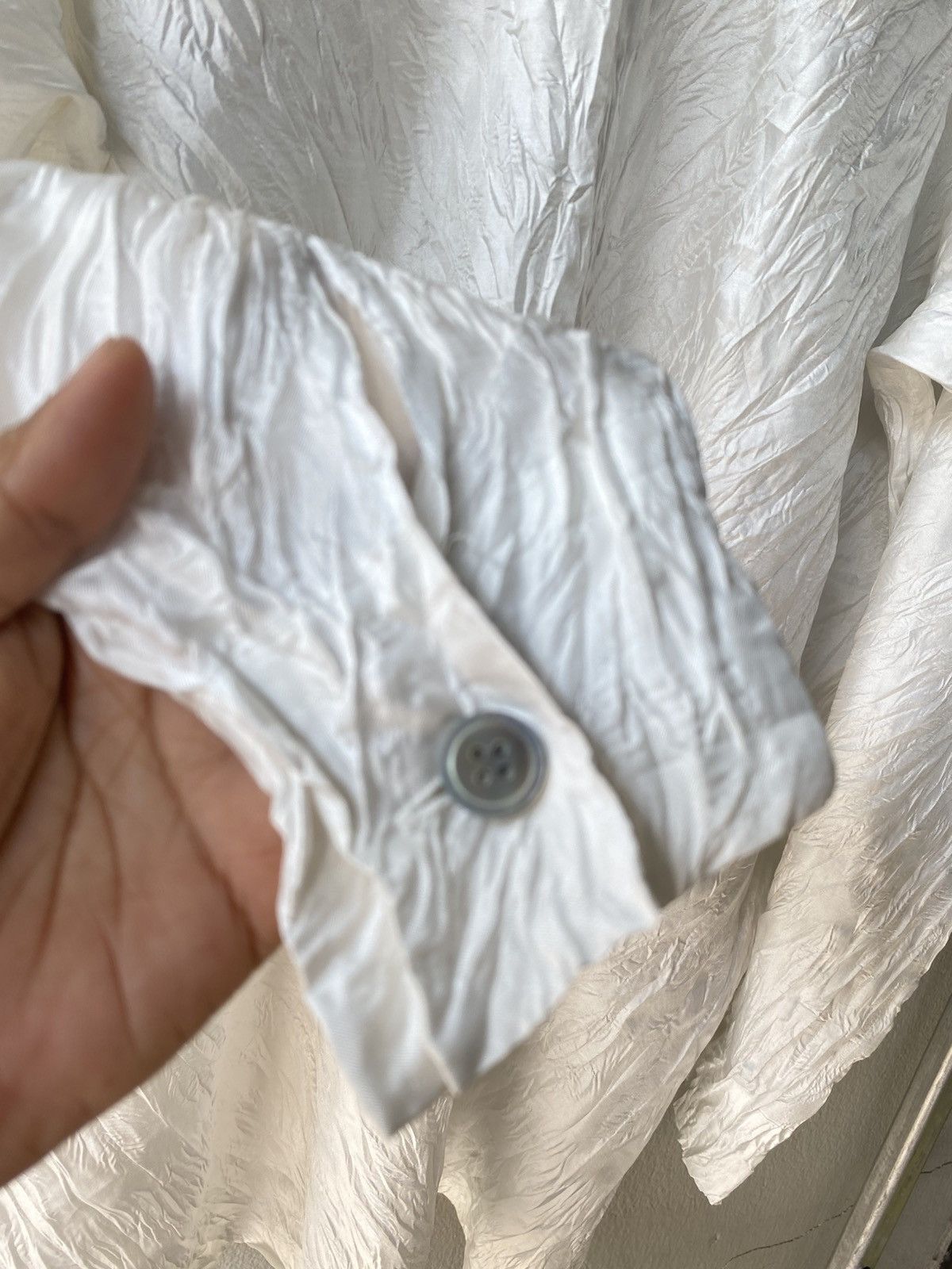 Issey Miyake ISSEY MIYAKE White Crinkle Shirt. Size ONE SIZE - 7 Thumbnail