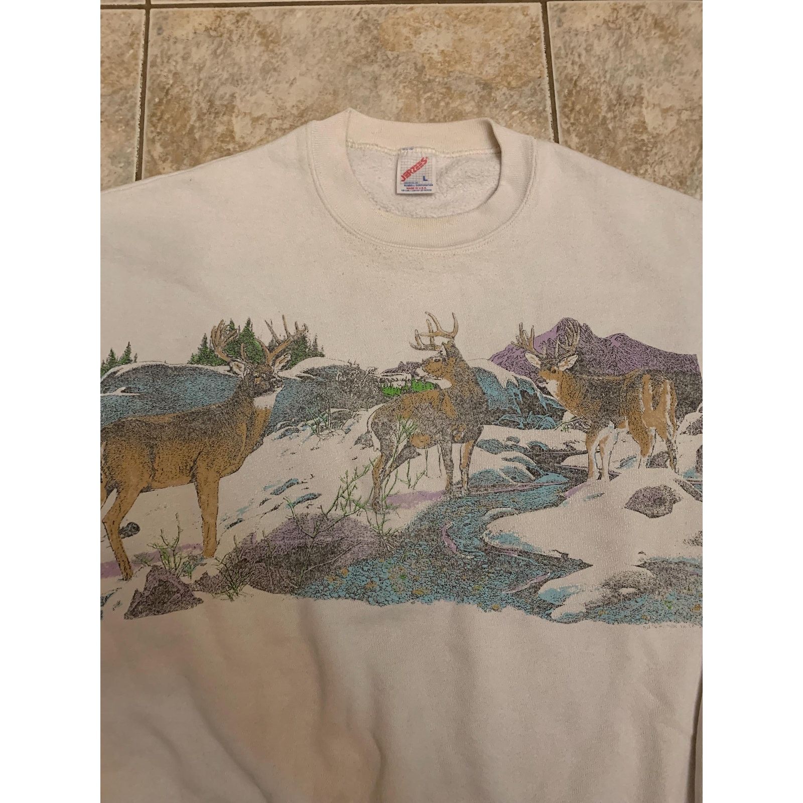 Jerzees Vintage rain deer buck crewneck Sweatshirt size large 1990s Size US L / EU 52-54 / 3 - 4 Thumbnail