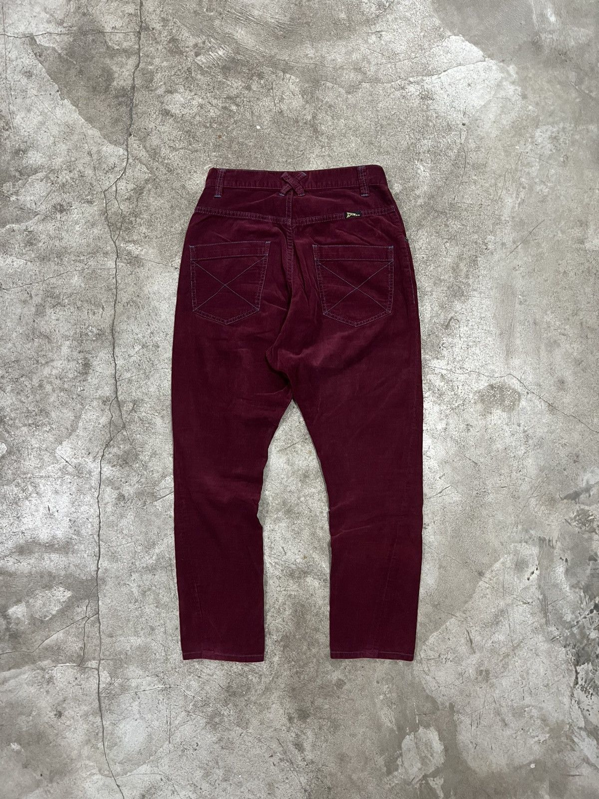 20471120 20471120 Hyoma ‘Blue Line’ Maroon Corduroy Trousers Pants Size US 29 - 4 Thumbnail