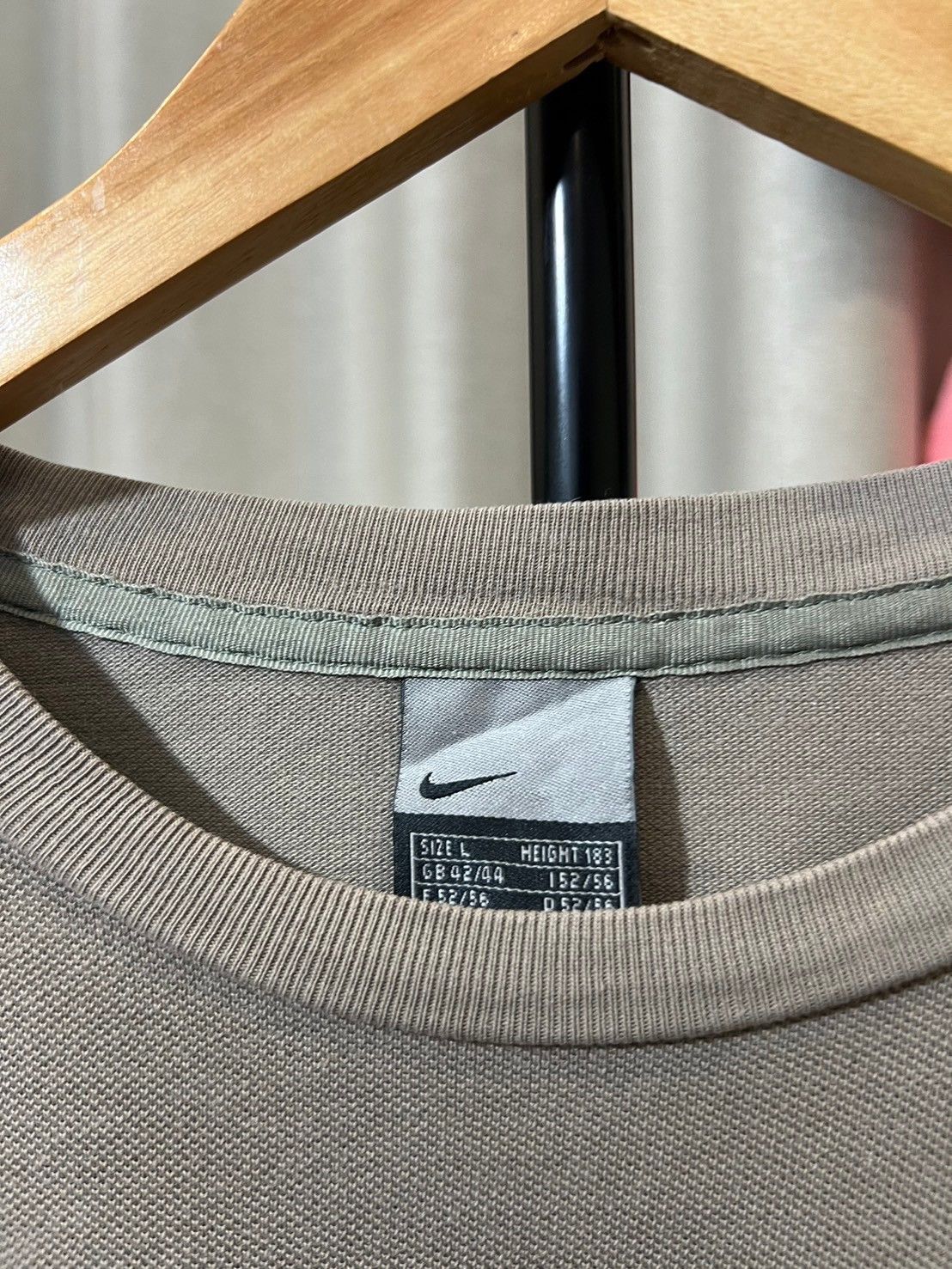 Nike × Travis Scott × Vintage Vintage Nike Mini Swoosh shirt BN Size US L / EU 52-54 / 3 - 3 Thumbnail