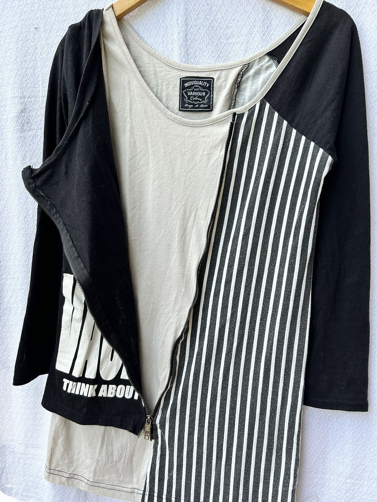 Hysteric Glamour Japanese style multizip poem double layers longsleeve Size US M / EU 48-50 / 2 - 4 Thumbnail