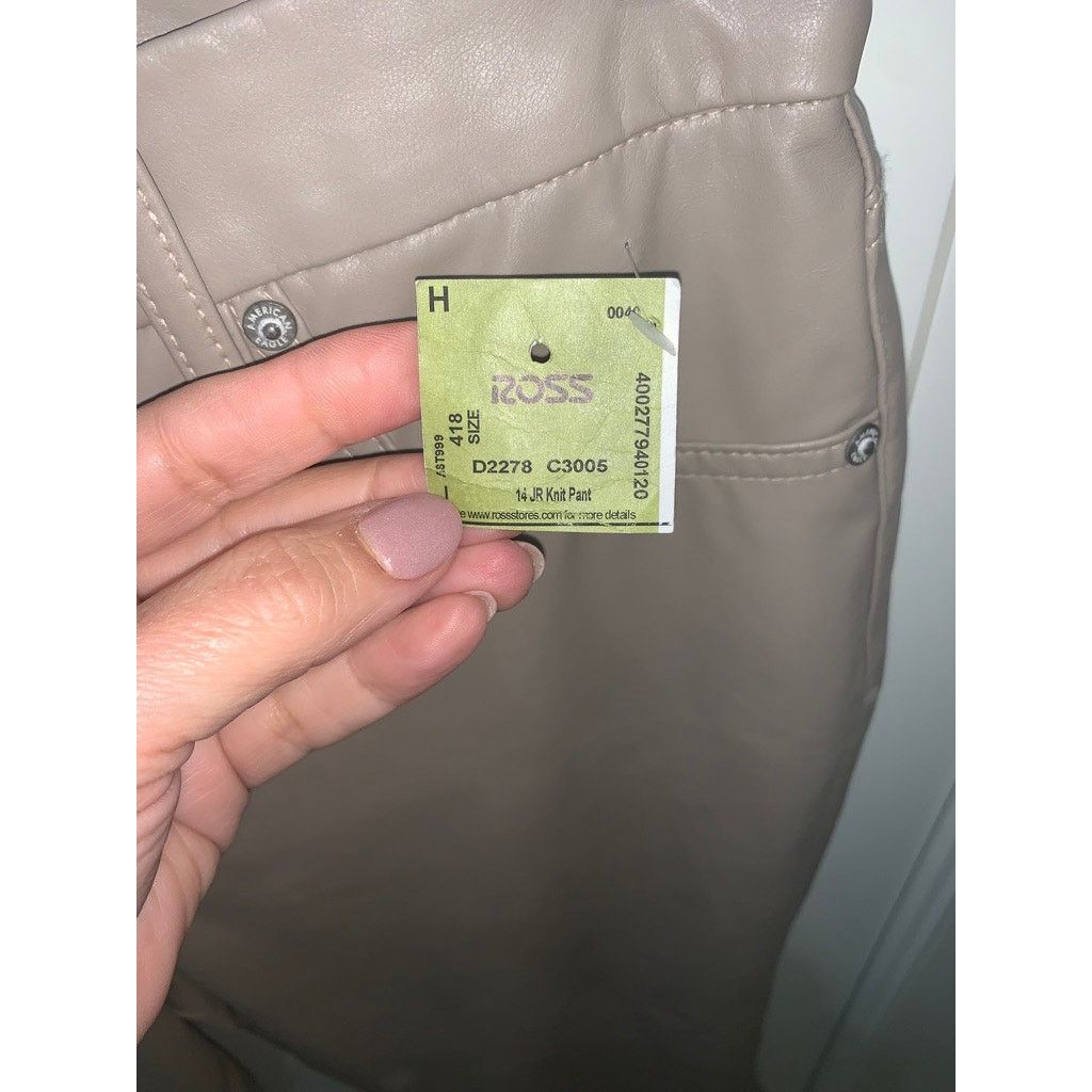American Eagle Outfitters NWT American Eagle Women's 16 Leather Curvy Kick Boot Crop Size 38" / US 16 / IT 52 - 4 Thumbnail