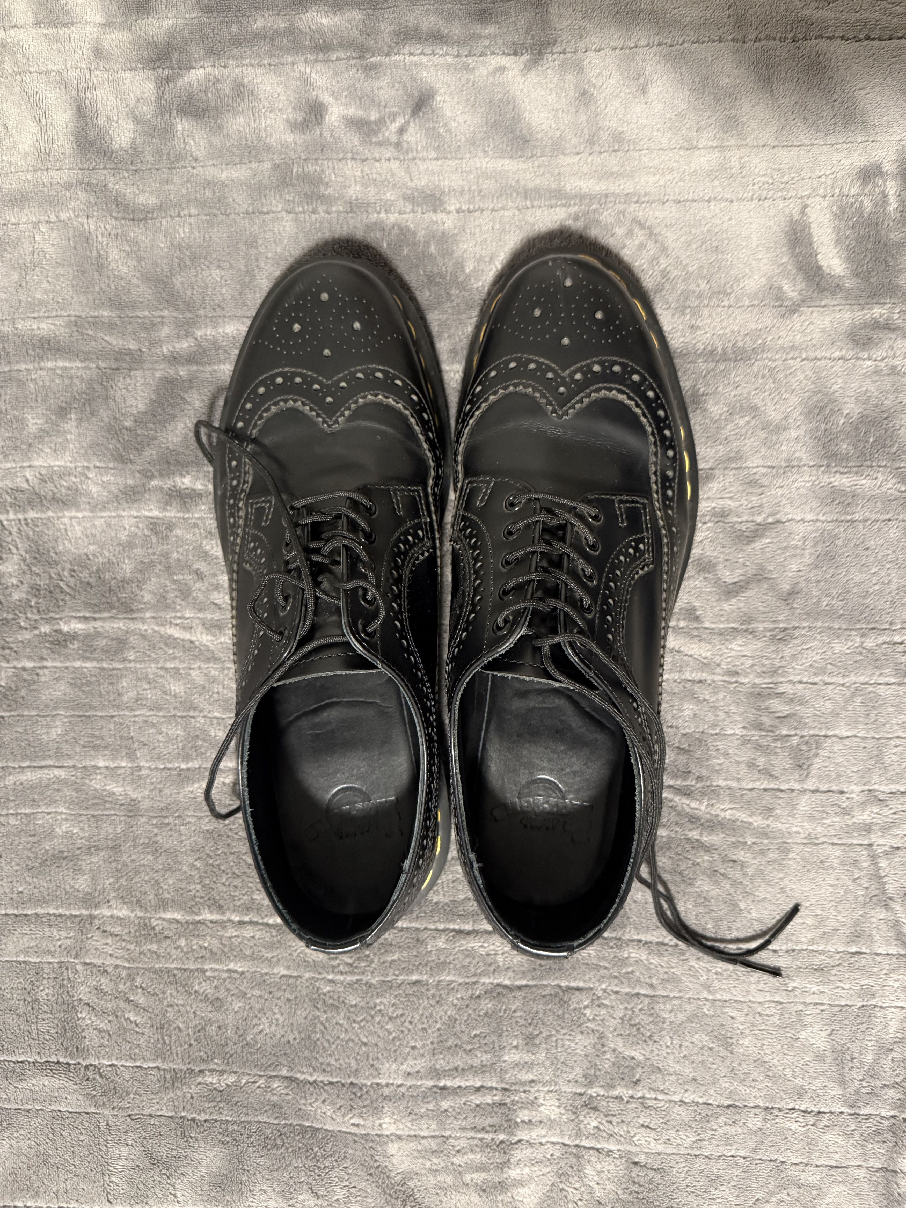 Dr. Martens Dr. Martens Yellow Stitch Smooth Leather Brogue Shoes Size US 9 / EU 42 - 5 Thumbnail