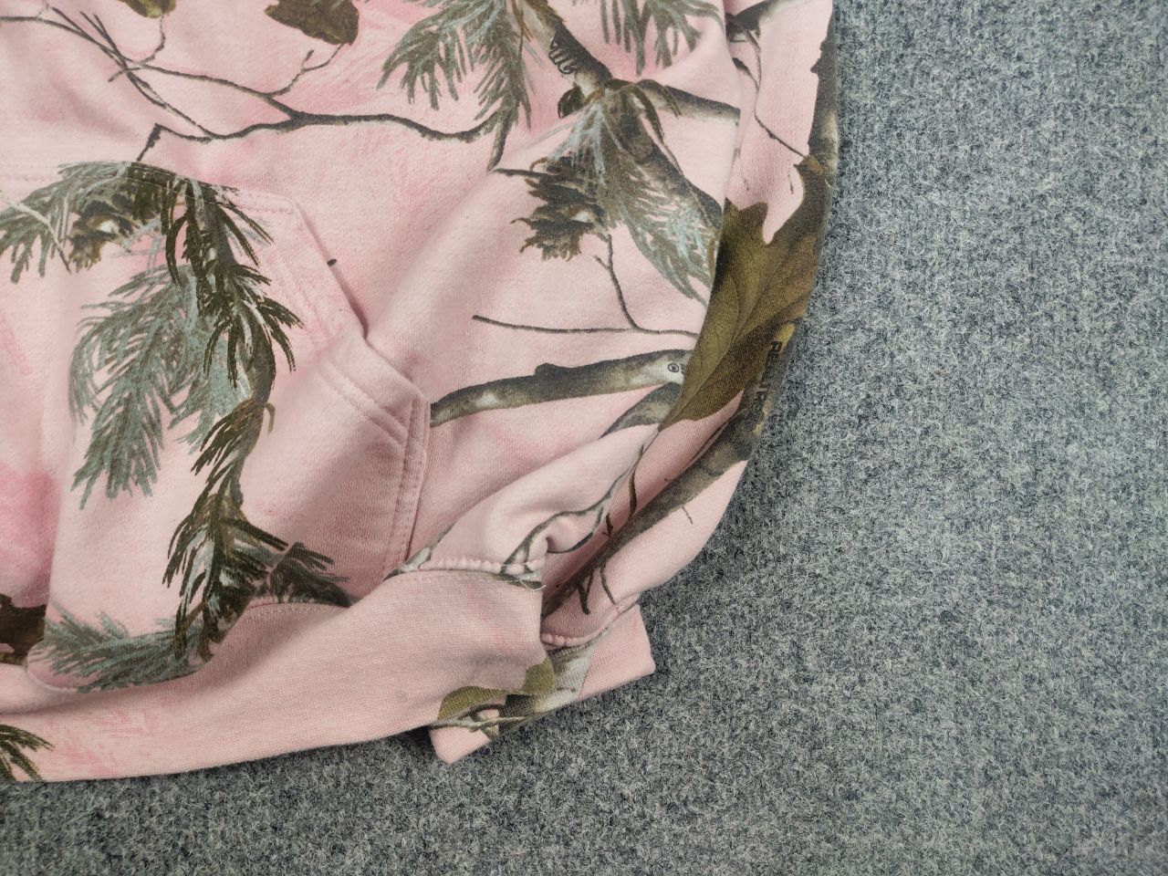Realtree Cabela's Realtree Vintage Pink Oversized Hoodie Y2K Style Size US M / EU 48-50 / 2 - 6 Thumbnail