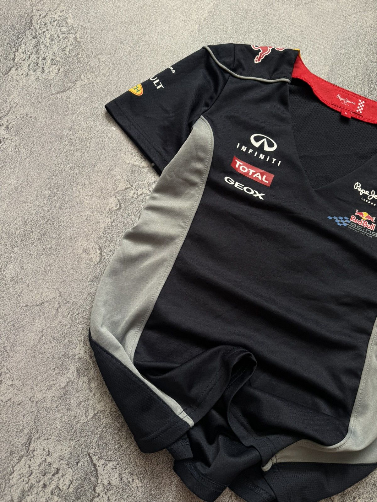 Pepe Jeans × Red Bull Pepe jeans S Wmns red bull racing formula one INFINITI y2k Size S / US 4 / IT 40 - 11 Thumbnail