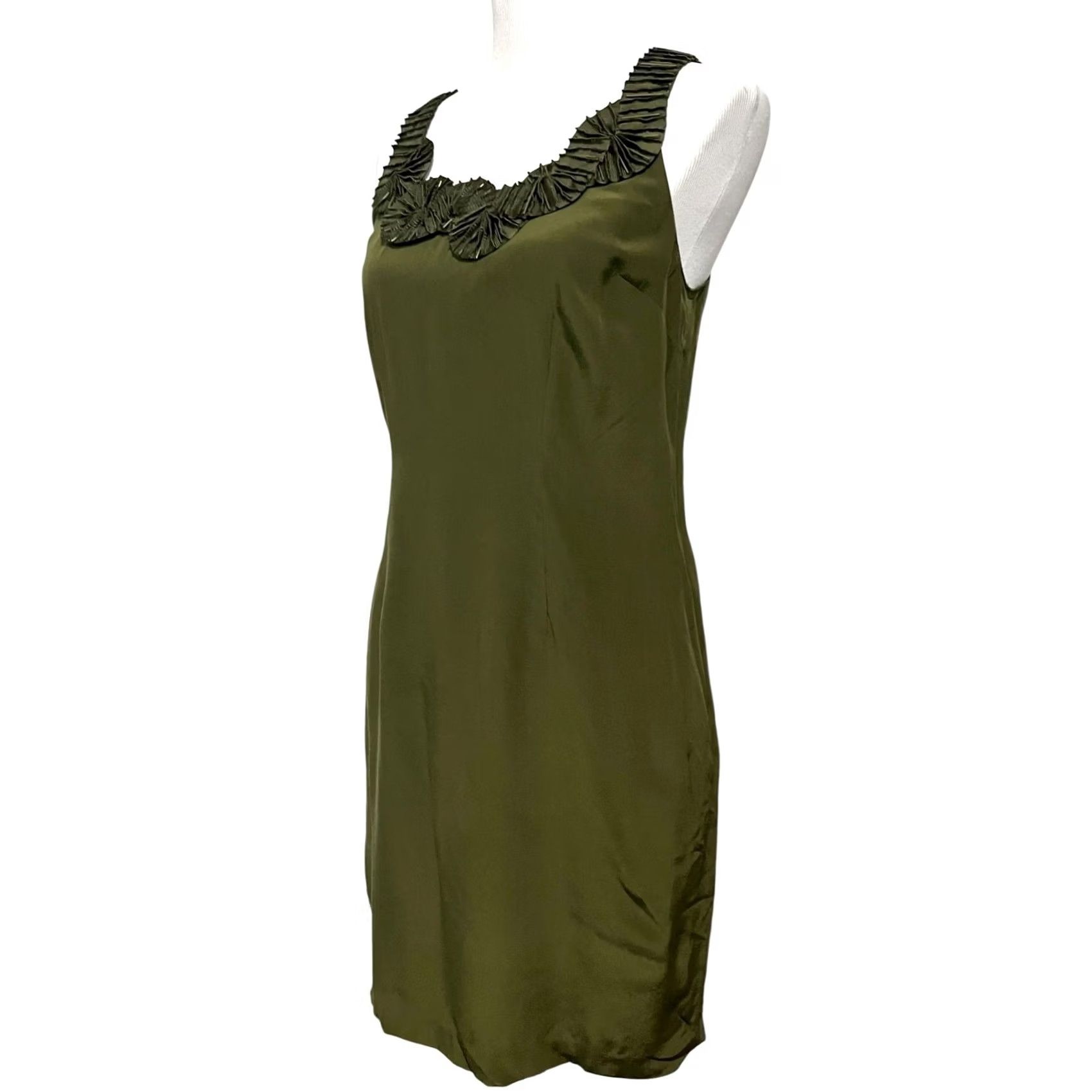 Vintage Cynthia Steffe Silk Dress Sleeveless Beaded Neckline Pockets Size 4 Womens Short 100% Silk Burgundy/Green Solid Party Cocktail Sheath Tank Dress Size S / US 4 / IT 40 - 3 Thumbnail