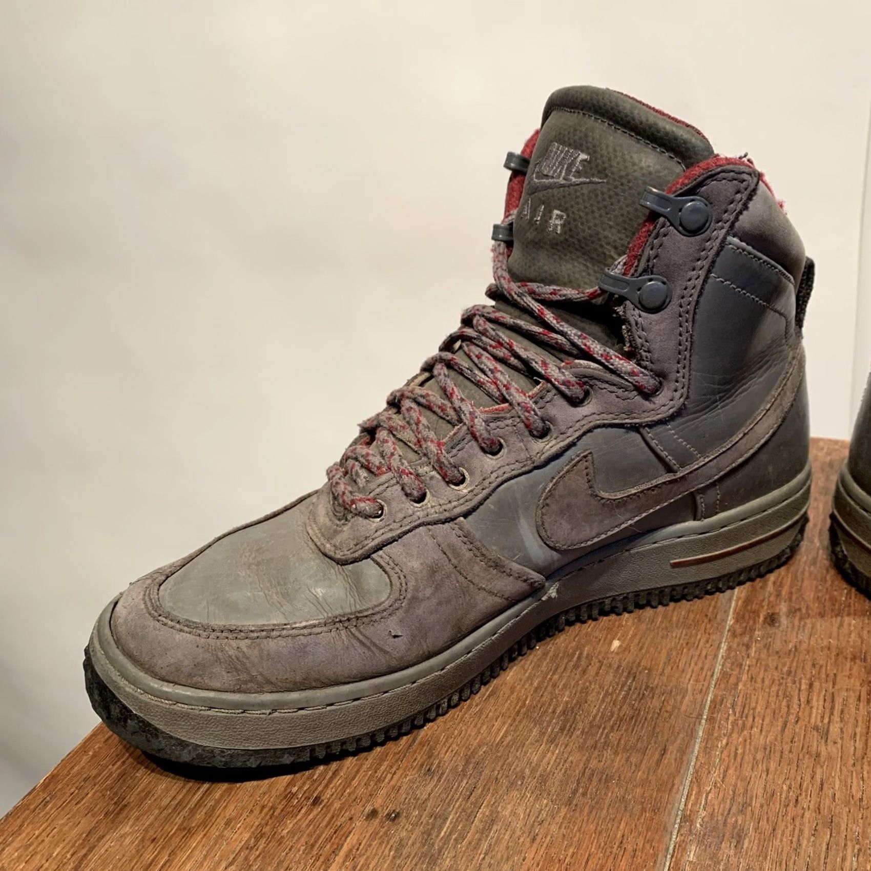 Nike Nike Air Force 1 High Men’s Sz 7 Cool Gray 537889-001 2012 Hiking Military Boot Sneakers Size US 7 / EU 40 - 6 Thumbnail