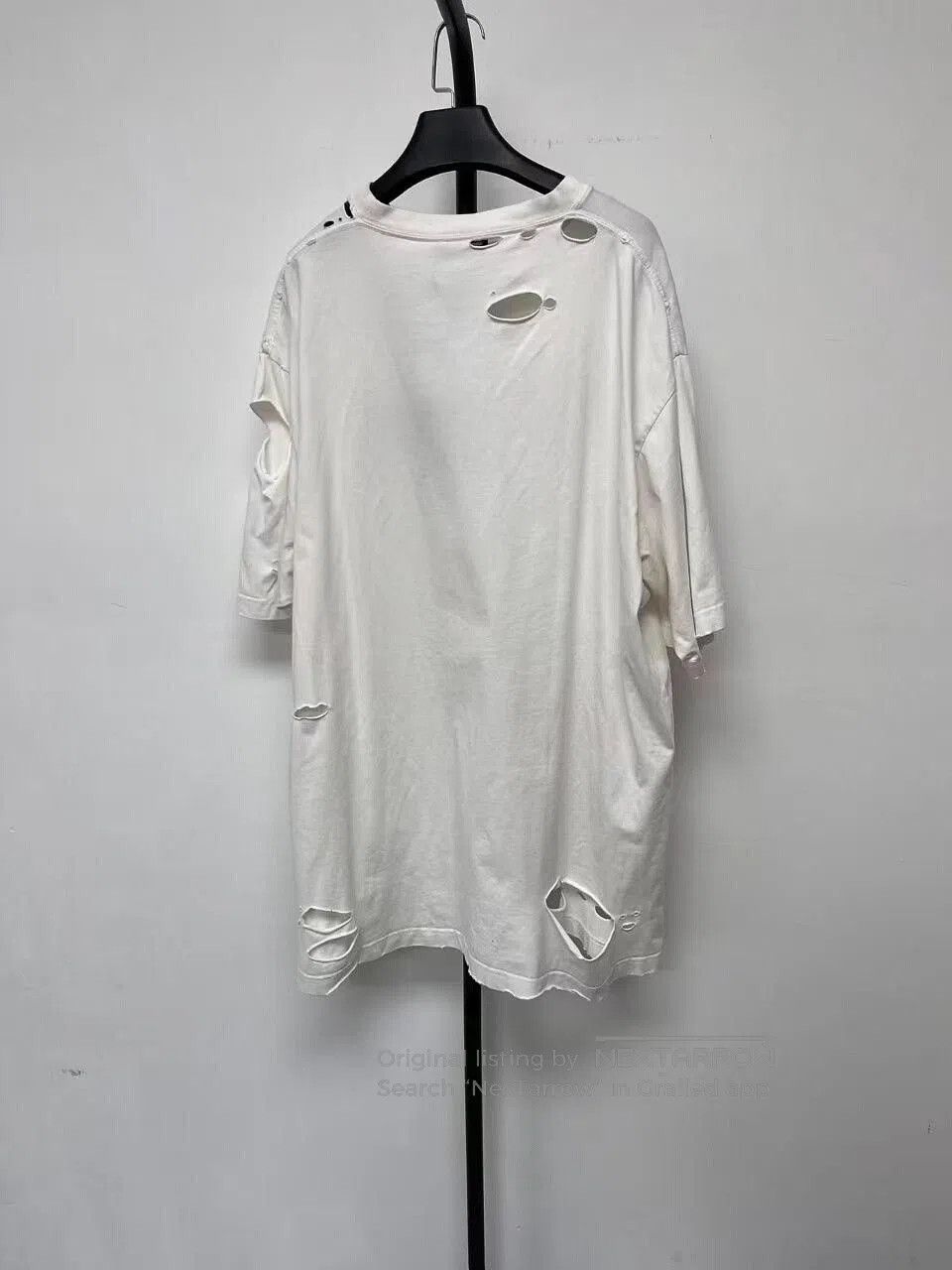 Balenciaga balenciaga destroyed white oversized tee. Size S / US 4 / IT 40 - 2 Thumbnail