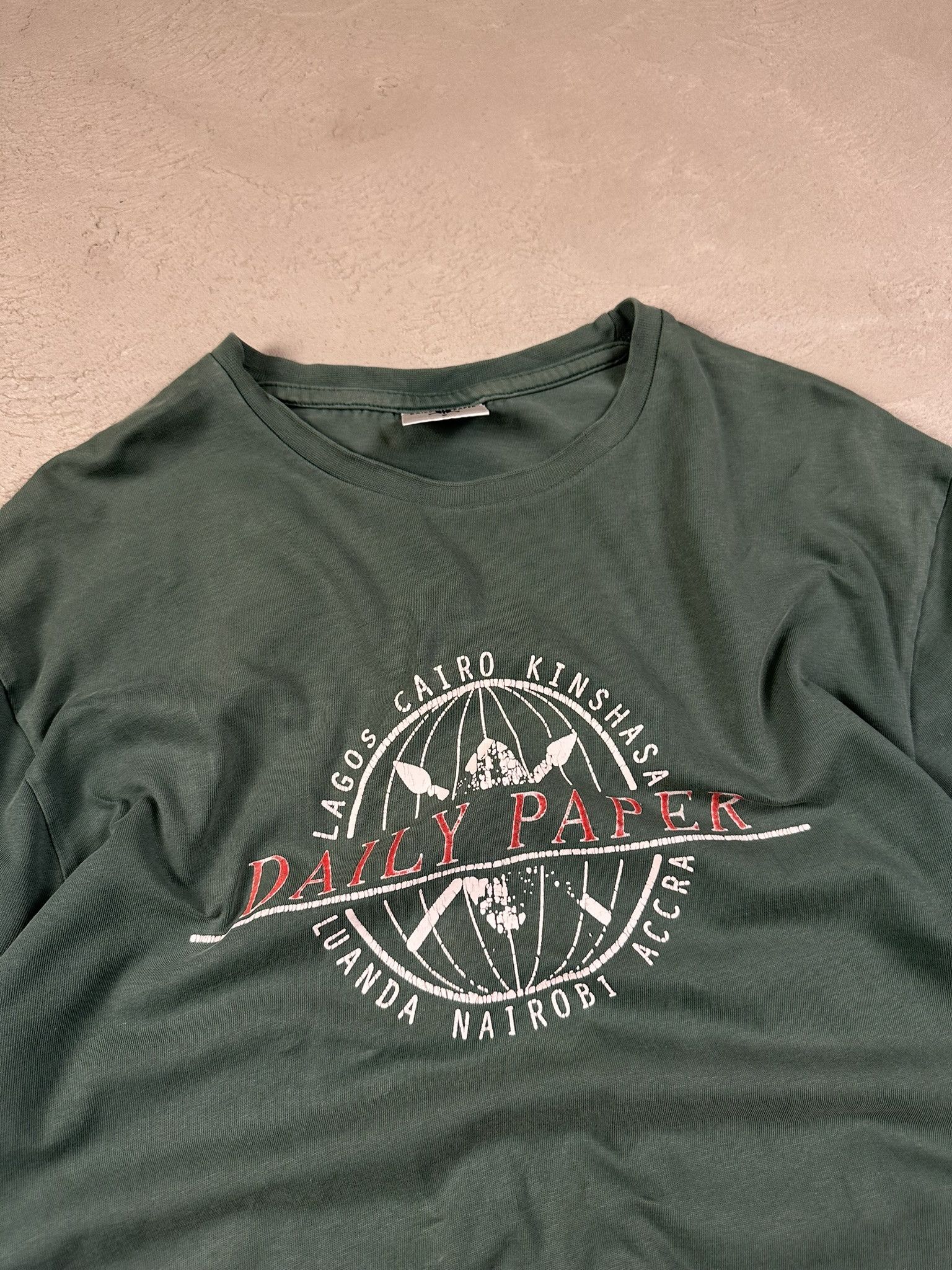 Daily Paper × Designer Daily Paper Logo Spellout Graphic T-shirt Size US L / EU 52-54 / 3 - 4 Thumbnail