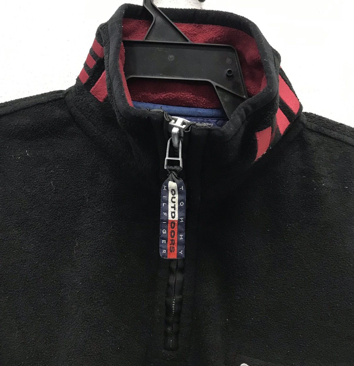Tommy Hilfiger × Vintage Vintage Tommy Hilfiger Outdoors Sweatshirt Size US L / EU 52-54 / 3 - 3 Thumbnail