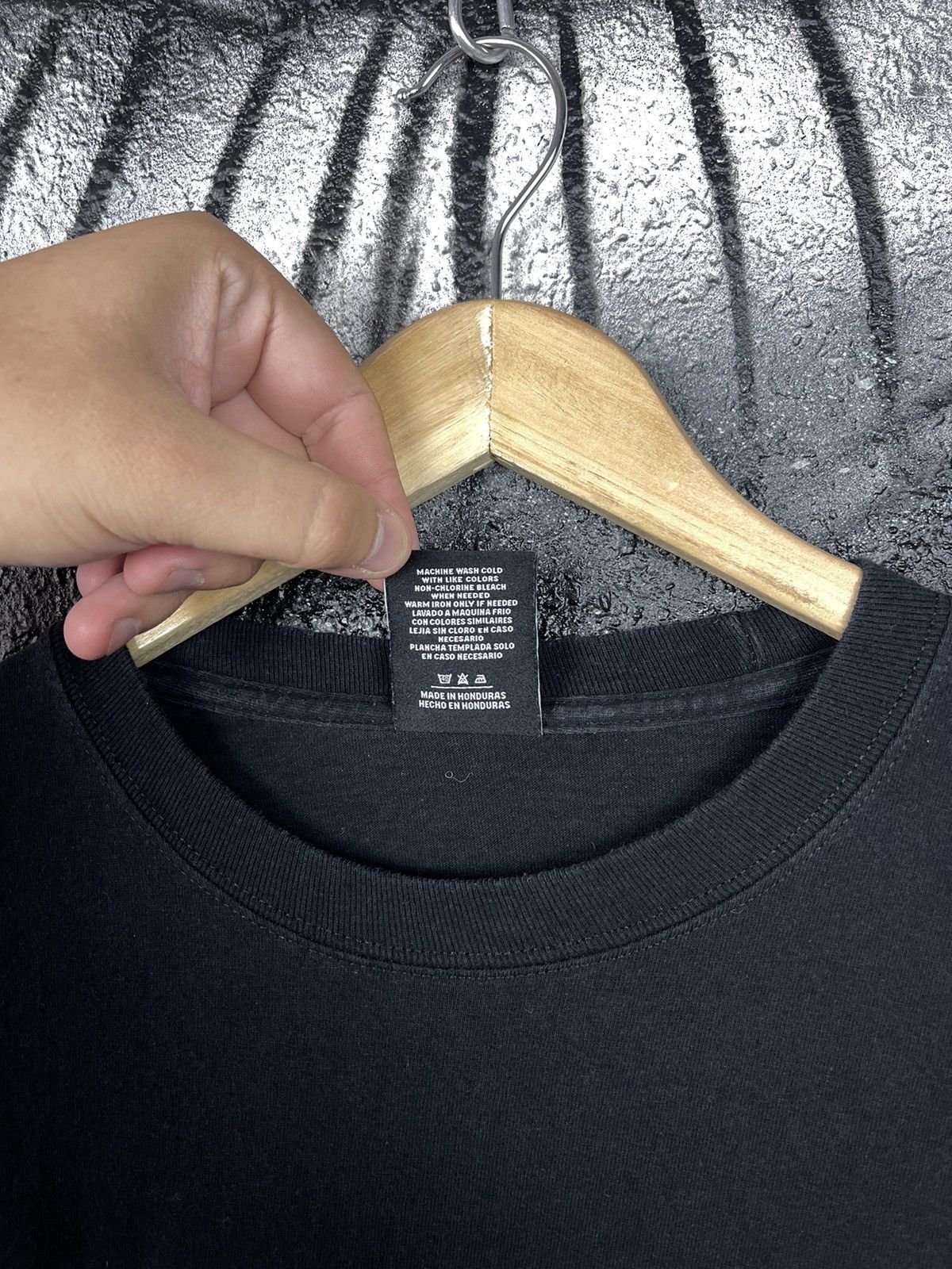 Huf HUF Worldwide Atelier Black Long Sleeve T-Shirt Men’s Size M Size US M / EU 48-50 / 2 - 9 Thumbnail