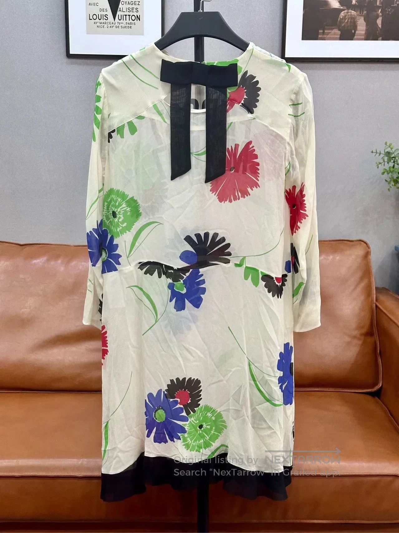 Valentino beige floral silk dress two. Size M / US 6-8 / IT 42-44 - 2 Thumbnail