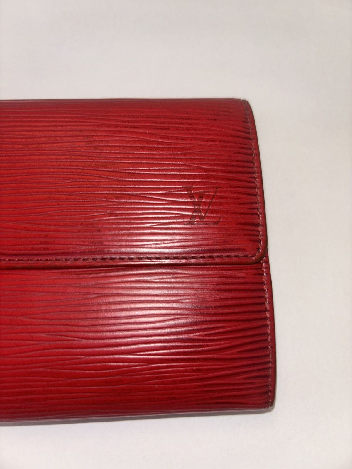 Louis Vuitton Louis Vuitton Long Epi Wallet Size ONE SIZE - 2 Thumbnail