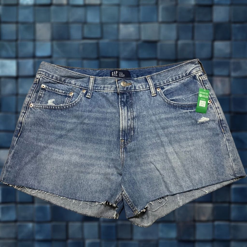 Gap NWT Gap Womens 14 Denim Cut-Off Shorts Blue Medium Wash Inseam 4" 5-Pocket Front Flat Front Stretch Logo Button Casual Summer Spring Fall Womens Size 36" / US 14 / IT 50 - 1 Thumbnail