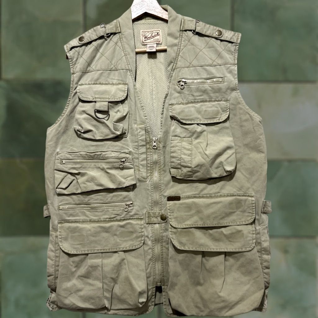 Vintage VINTAGE Woolrich Vest Mens Size L Beige Cotton Outdoor Utility Trail Fishing Vest Size US L / EU 52-54 / 3 - 1 Thumbnail