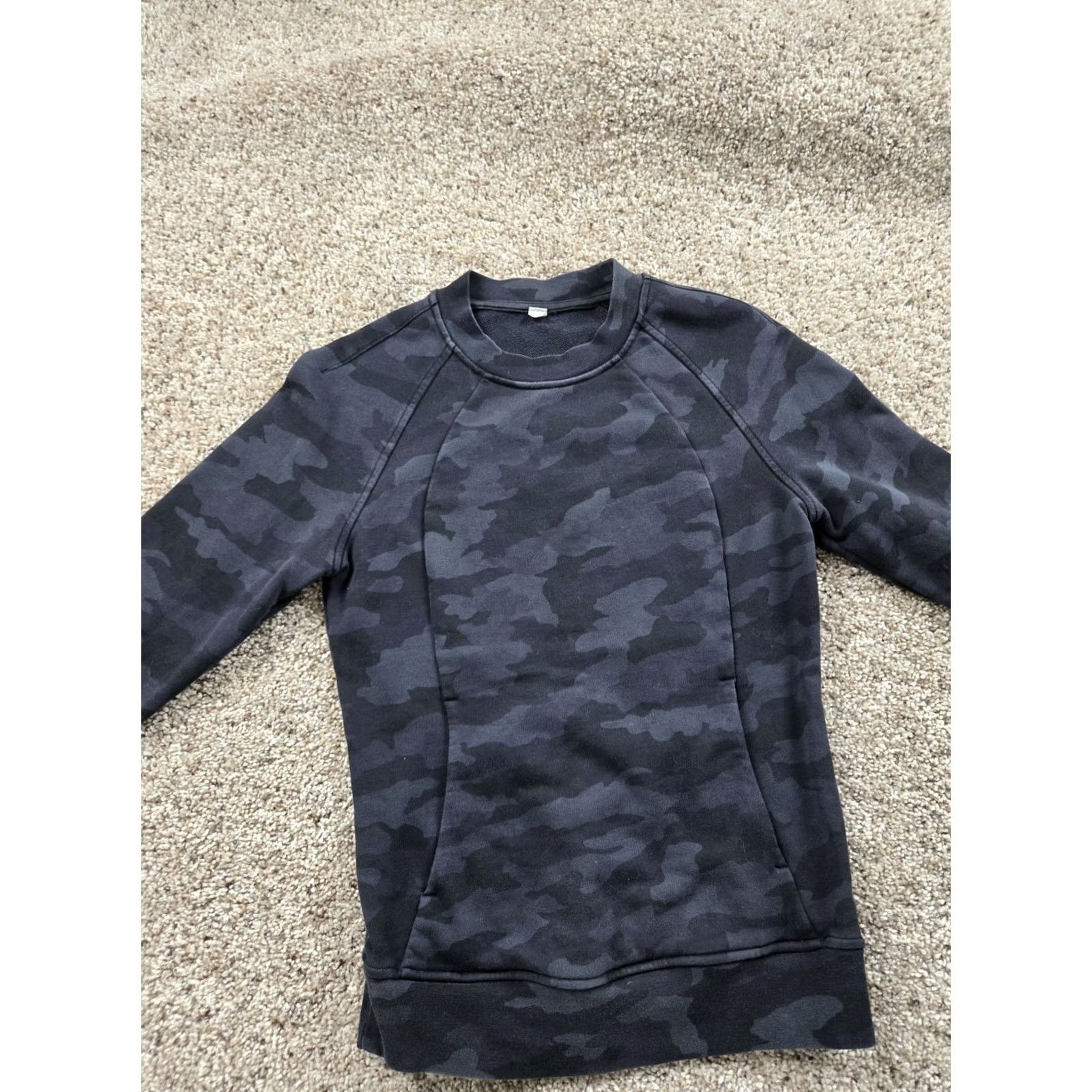 Lululemon Lululemon Scuba Sweatshirt Womens Gray Camo Long Sleeve Crew Neck Pockets 2 Size XS / US 0-2 / IT 36-38 - 3 Thumbnail