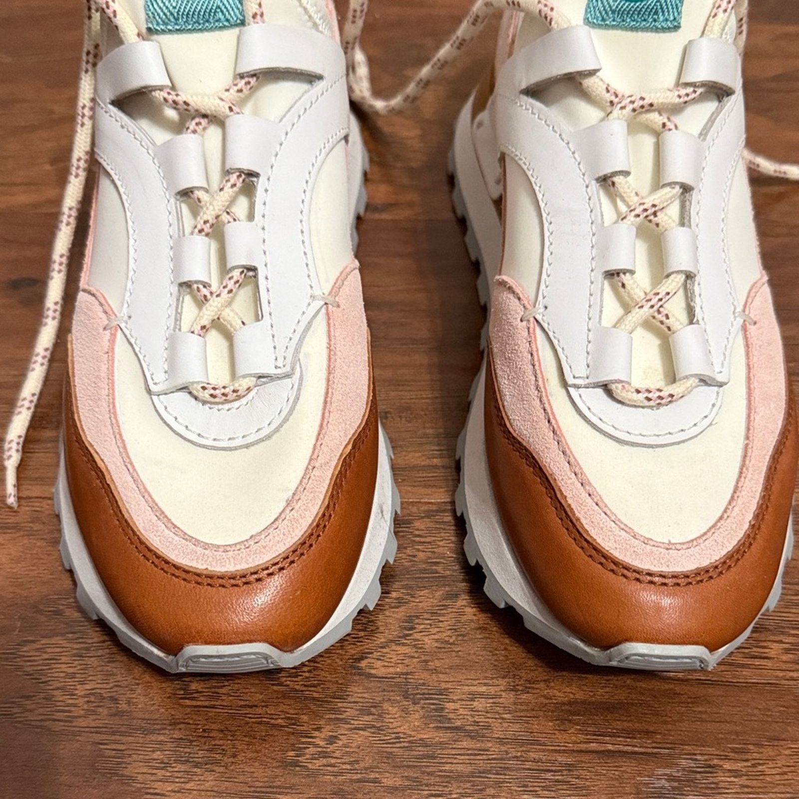Salvatore Ferragamo Salvatore Ferragamo Indy Bianco Leather Suede Chunky Sneaker Size US 6 / IT 36 - 3 Thumbnail