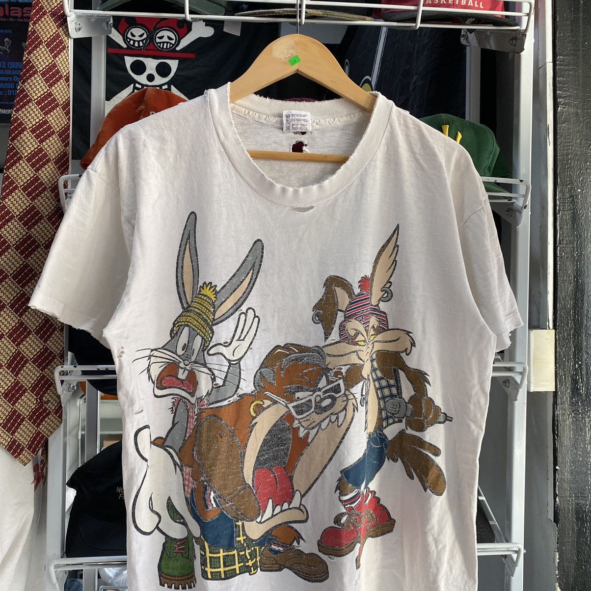 Cartoon Network × Vintage × Warner Bros Vintage Looney Tunes Tazmania Rap HipHop Squad Tees T Shirts Size US L / EU 52-54 / 3 - 3 Thumbnail