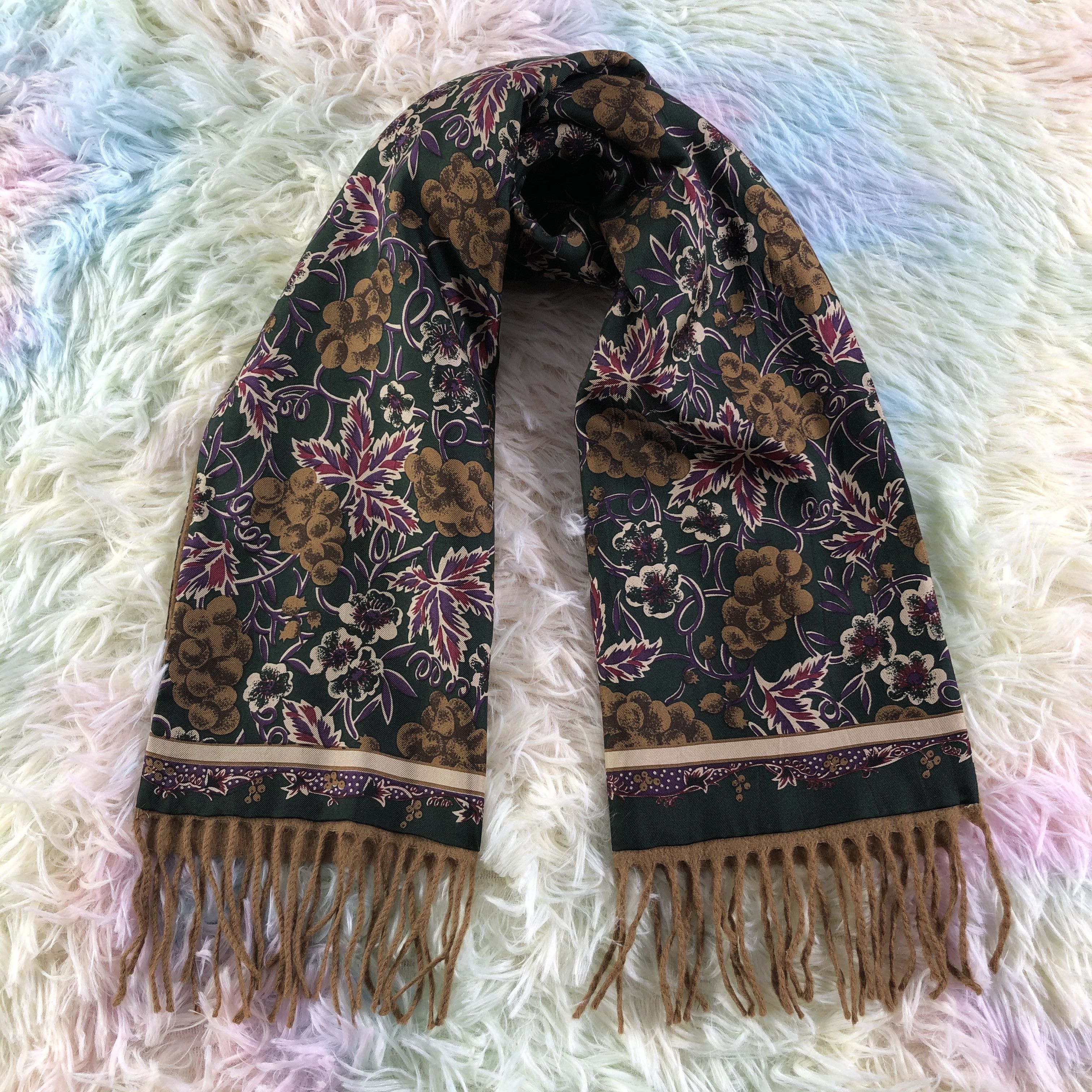 Vintage Vintage Silk Scarf / Muffler / Neckwear Size ONE SIZE - 1 Thumbnail