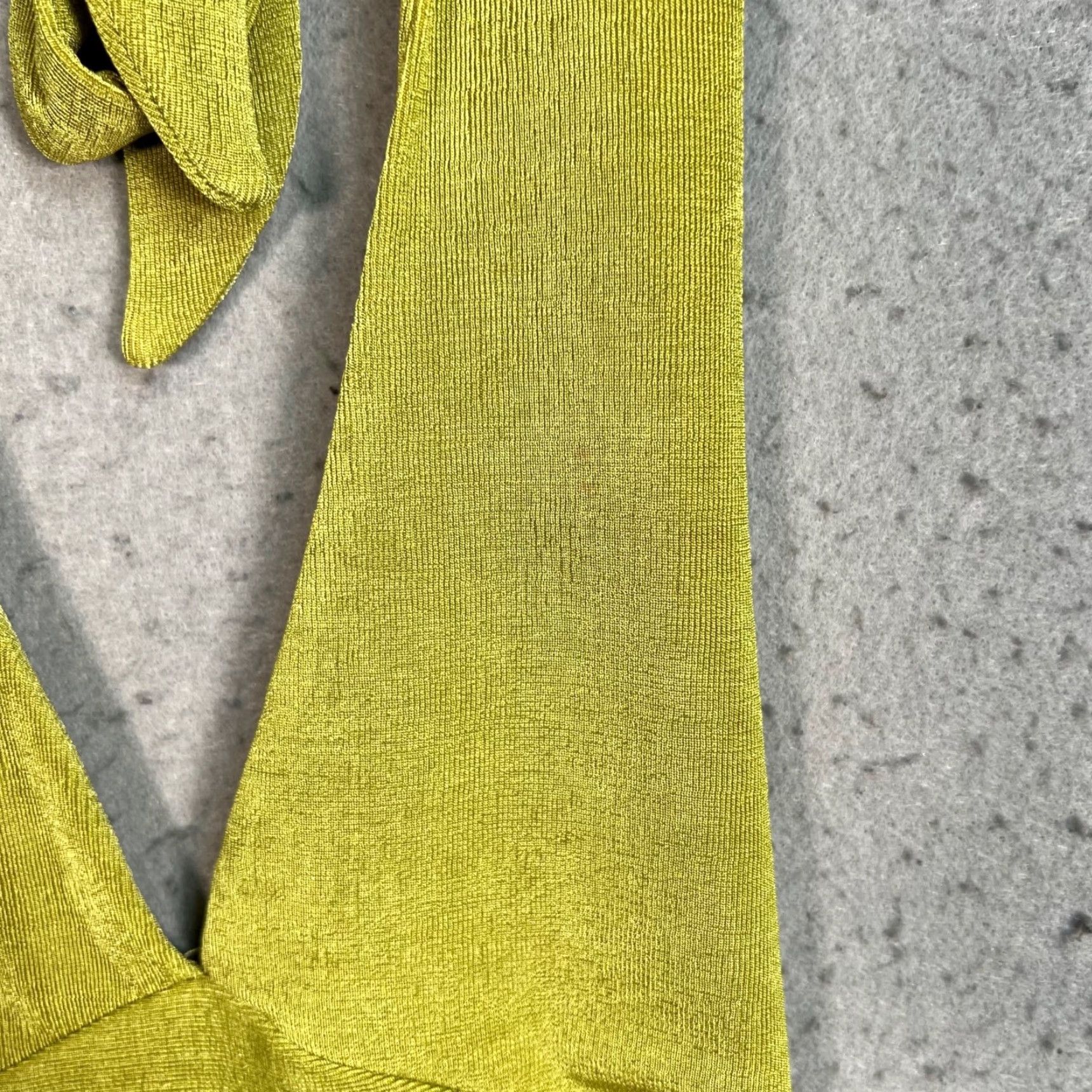 Vintage Peppermayo Womens Size 2 Chartreuse Halter Tie-Back Crop Top Shirt Adult Womens 2 Chartreuse Halter Crop Top Summer Cropped Size XS / US 0-2 / IT 36-38 - 6 Thumbnail