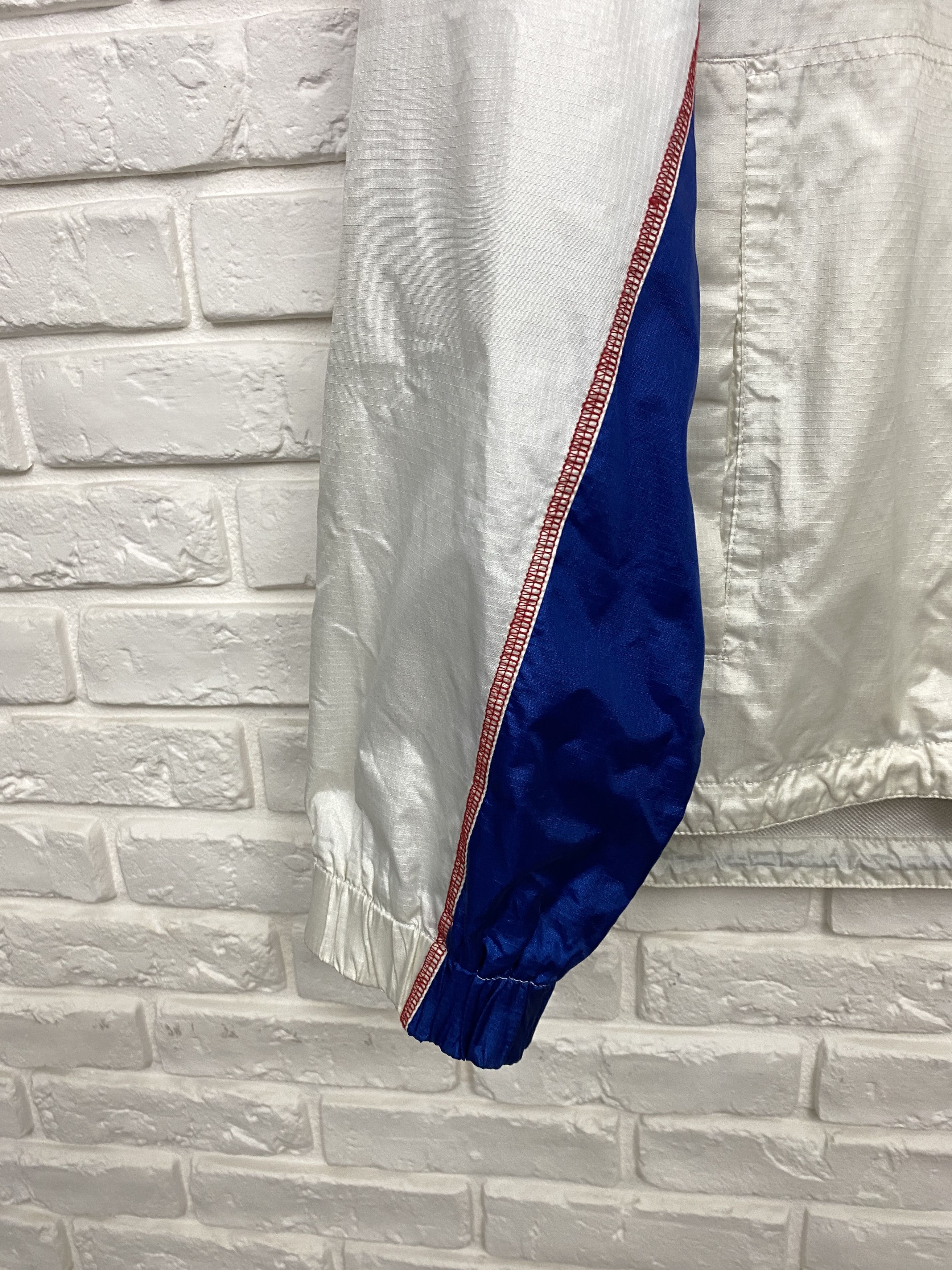 Tommy Hilfiger Tommy Hilfiger Nylon Jacket Hooded Windrunner Logo Size XL Size US XL / EU 56 / 4 - 10 Thumbnail