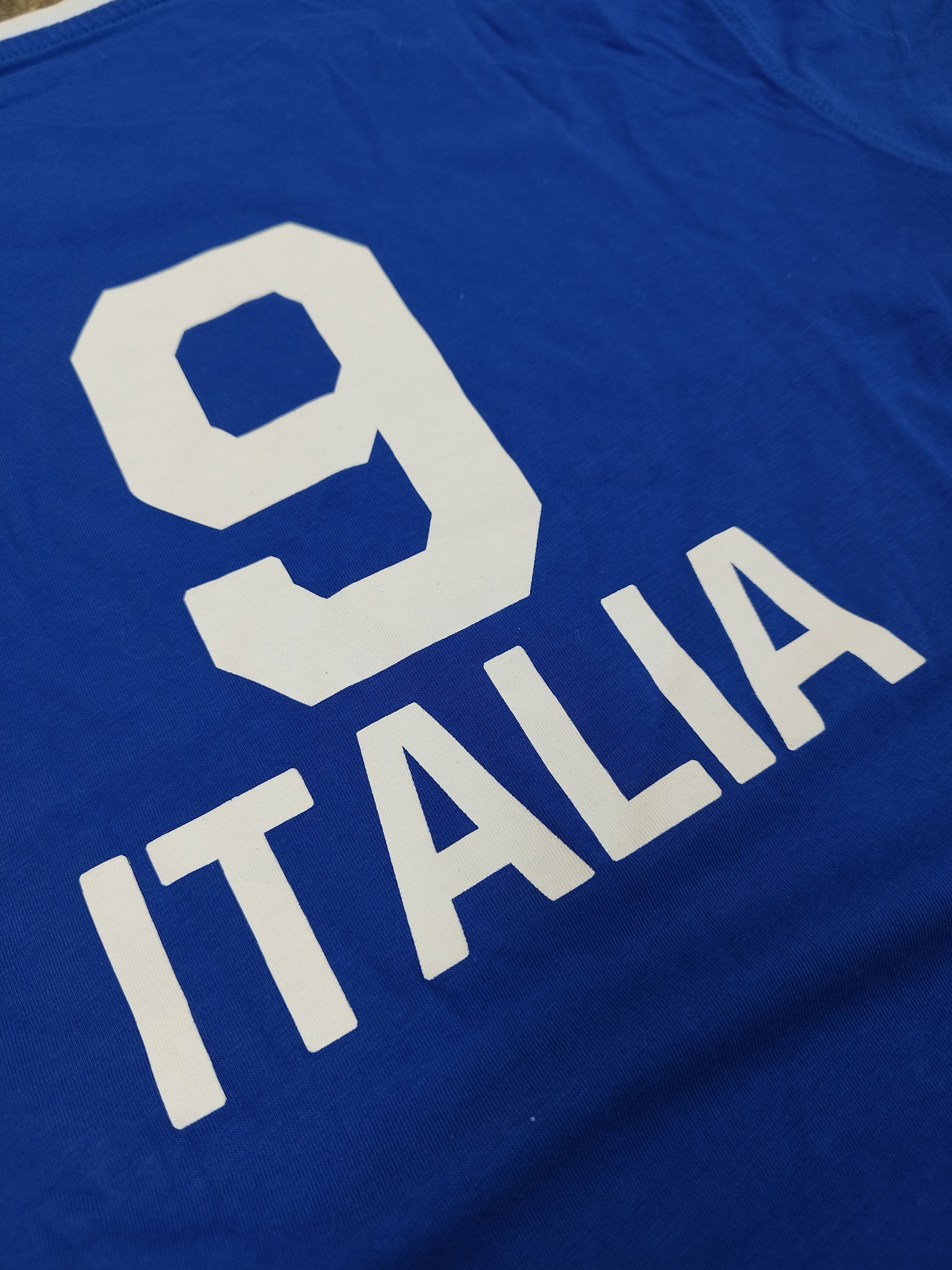 Other Italia #9 Soccer Jersey T-Shirt Size L Italy Football Tee Size US L / EU 52-54 / 3 - 6 Thumbnail