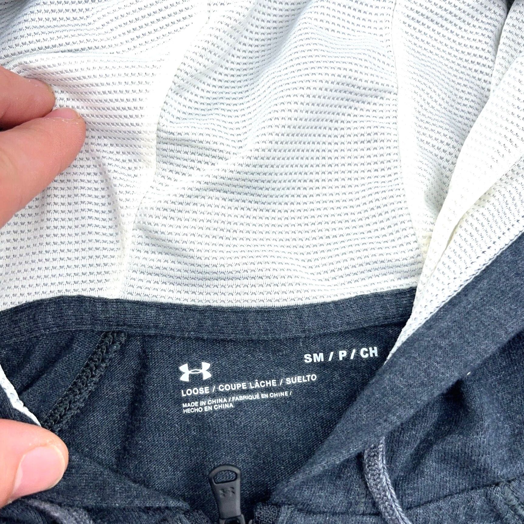 Under Armour Under Armour Shirt Women Small Tee Hoodie Jacket Lightweight Unlined Active Size S / US 4 / IT 40 - 3 Thumbnail