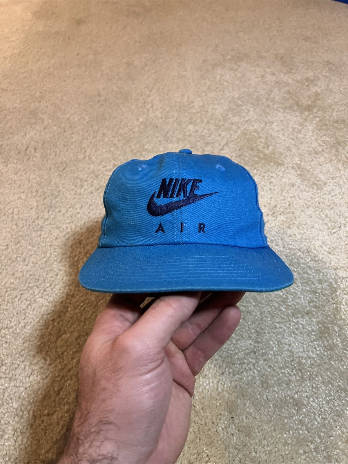 Nike 90’s Nike Air Embroidered Spellout SnapBack Hat Size ONE SIZE - 1 Thumbnail