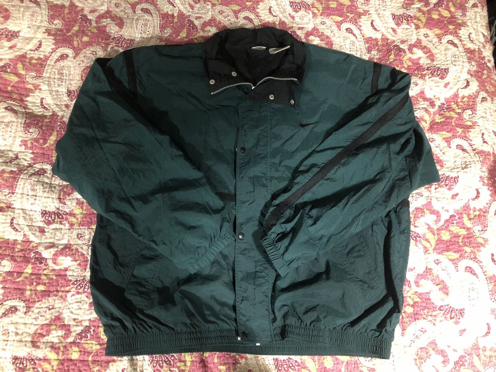 Nike Vintage Nike Windbreaker Size US L / EU 52-54 / 3 - 1 Thumbnail