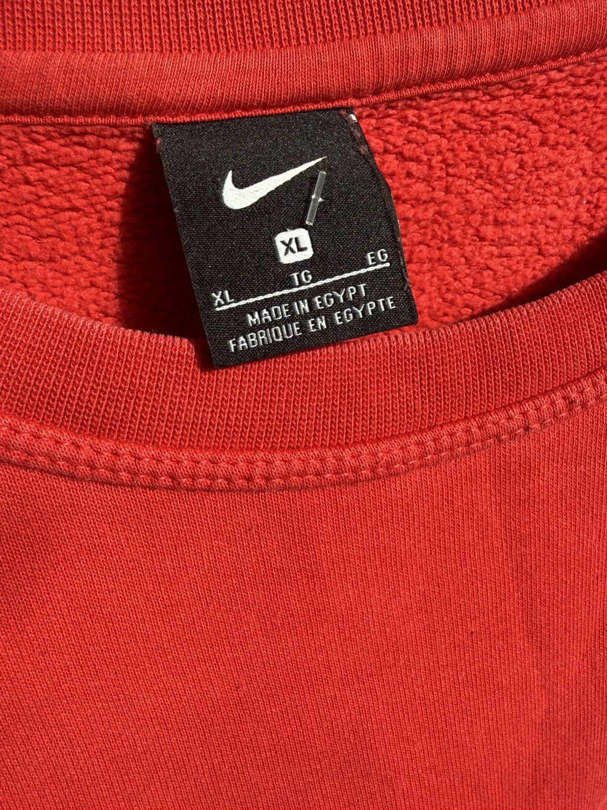 Nike Nike Team Red Crewneck Sweatshirt - Right Chest Swoosh Size US XL / EU 56 / 4 - 2 Thumbnail
