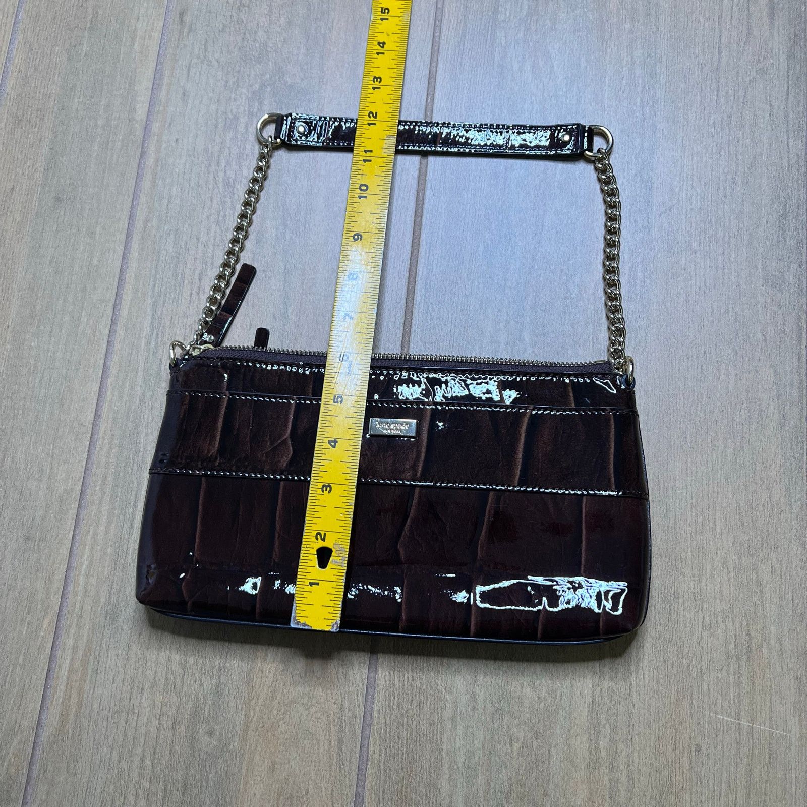 Kate Spade Y2K Kate Spade Brown Patent Leather Bow Bag Small Boho Size ONE SIZE - 10 Thumbnail