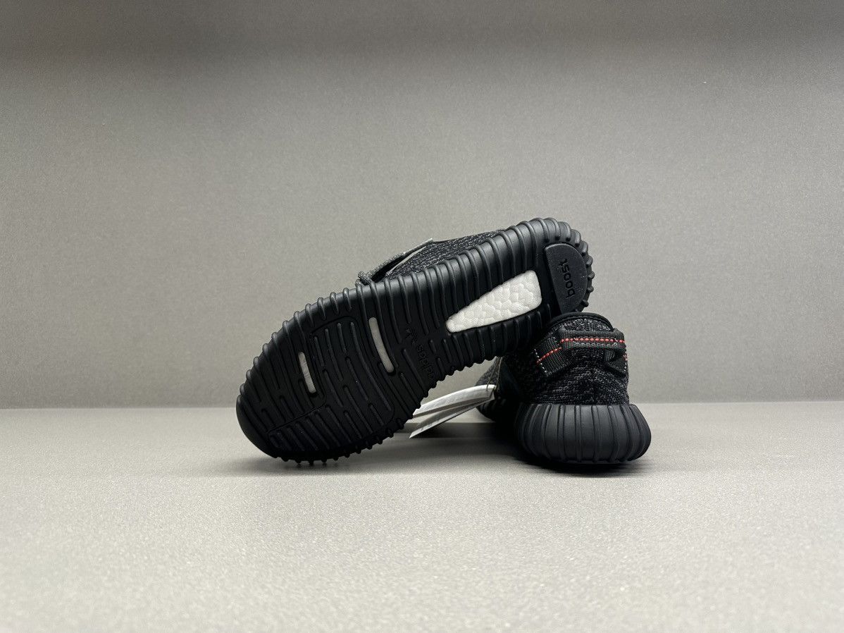 Adidas × Yeezy Yeezy boost 350 Pirate black 2023 Size US 5 / EU 37 - 8 Thumbnail