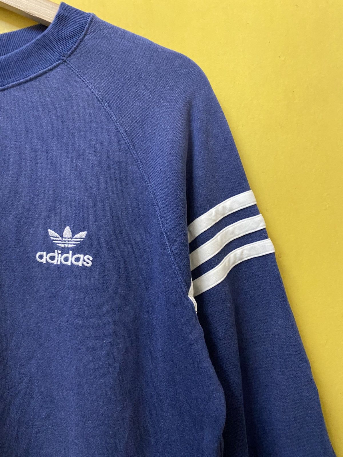 Adidas Adidas Sweatshirt Crewneck Tee Size US L / EU 52-54 / 3 - 3 Thumbnail