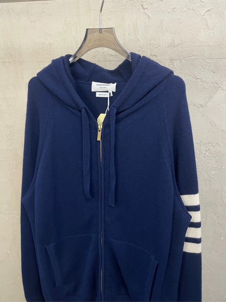 Thom Browne Thom browne Dark blue four-striped pure cashmere zipper jac Size US XL / EU 56 / 4 - 4 Thumbnail