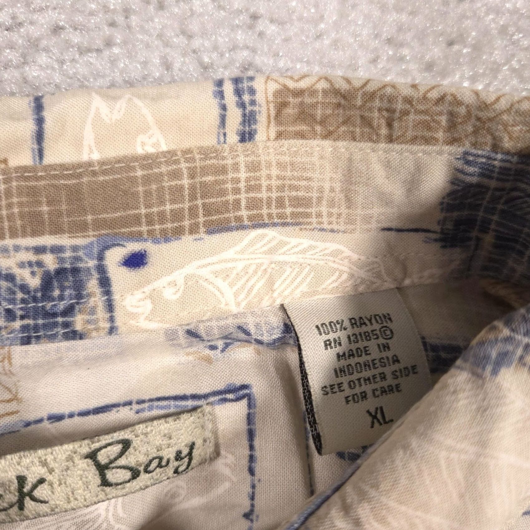 Vintage Batik Bay Shirt Mens XL Beige Geometric Rayon Button Front Short Sleeve Tropical Size US XL / EU 56 / 4 - 6 Thumbnail