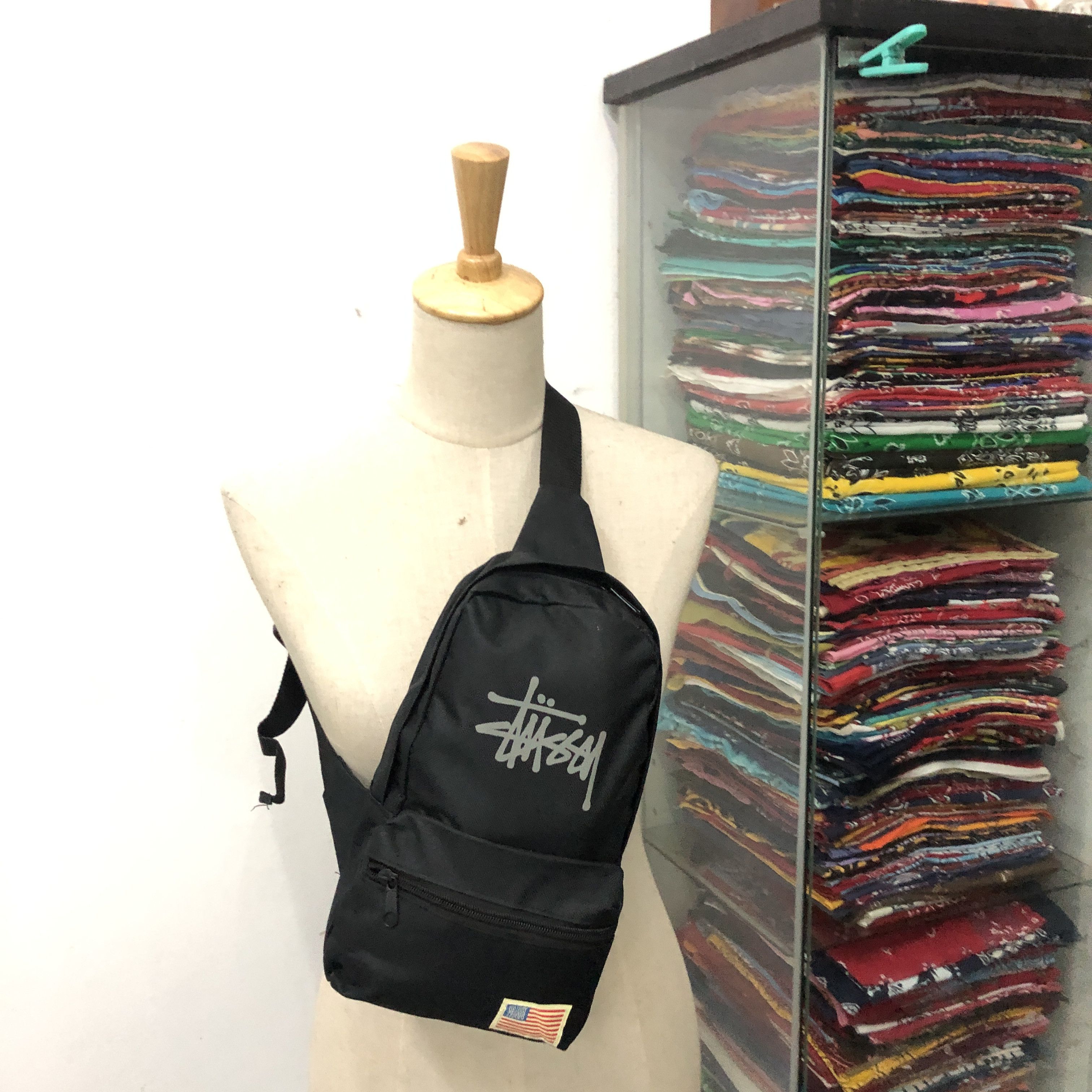 Stussy AUTHENTIC Stussy 🇯🇵 Magazine Troops Crossbody Sling Bag Size ONE SIZE - 5 Thumbnail
