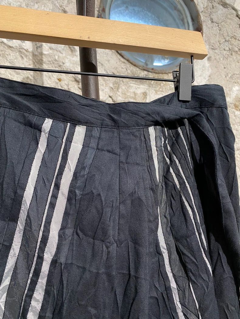 Y's Y's size 1 Black and white striped baggy creased single str Size US 28 / EU 44 - 5 Thumbnail