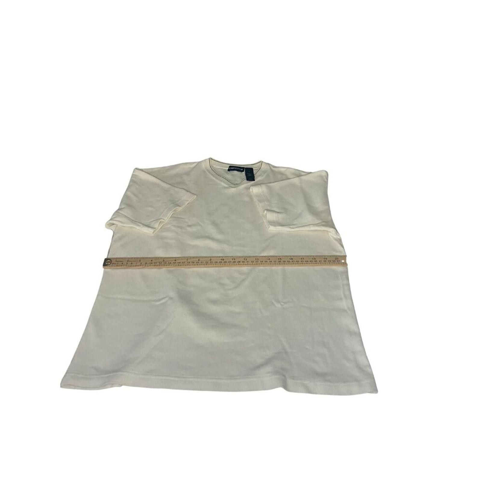 Liz Claiborne Claiborne Men's V-Neck T-Shirt Size M Cream White Size US M / EU 48-50 / 2 - 4 Thumbnail