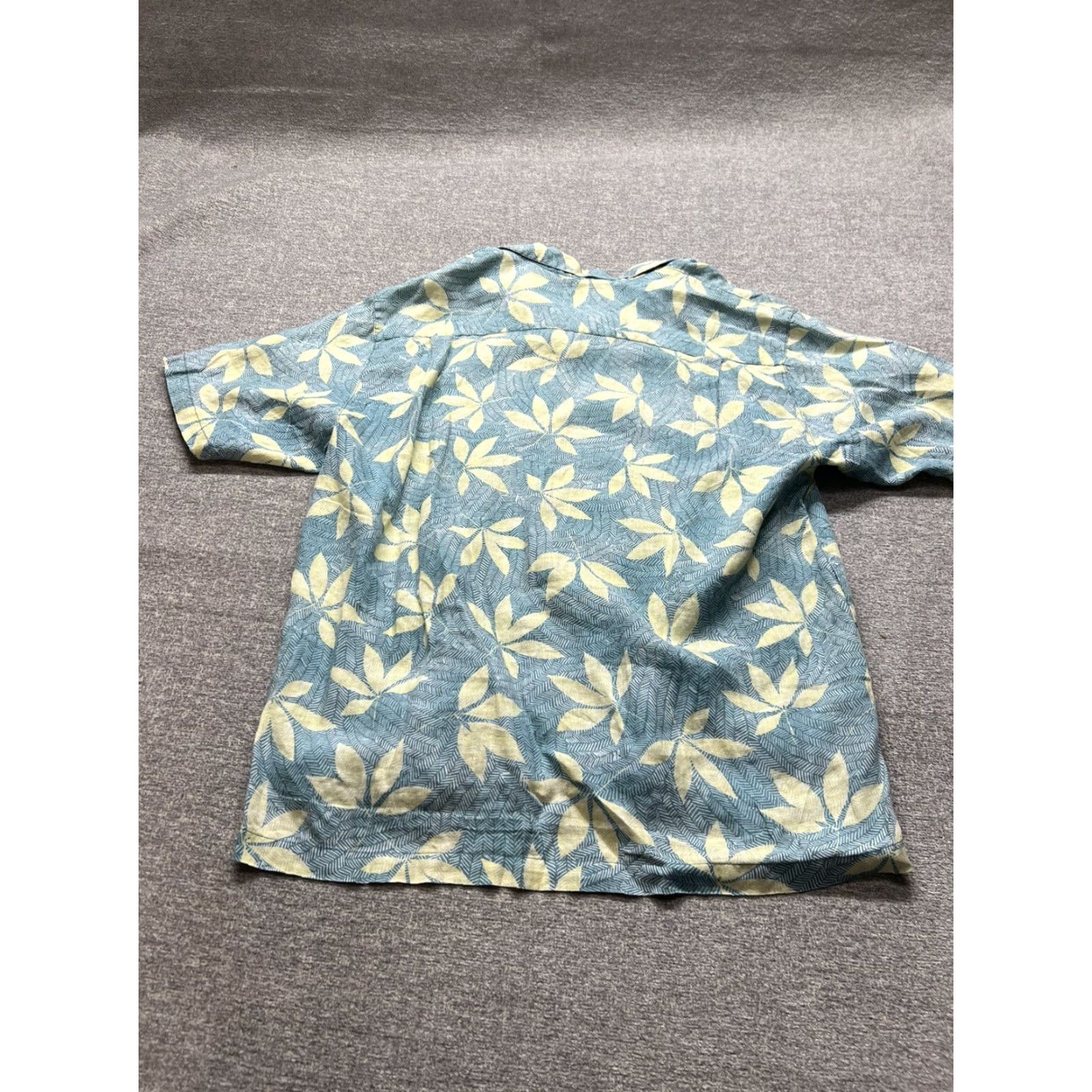 Tommy Bahama VINTAGE Tommy Bahama Men's Lavish Leaves Silk Camp Shirt Medium Blue Geez Relax Size US M / EU 48-50 / 2 - 7 Thumbnail
