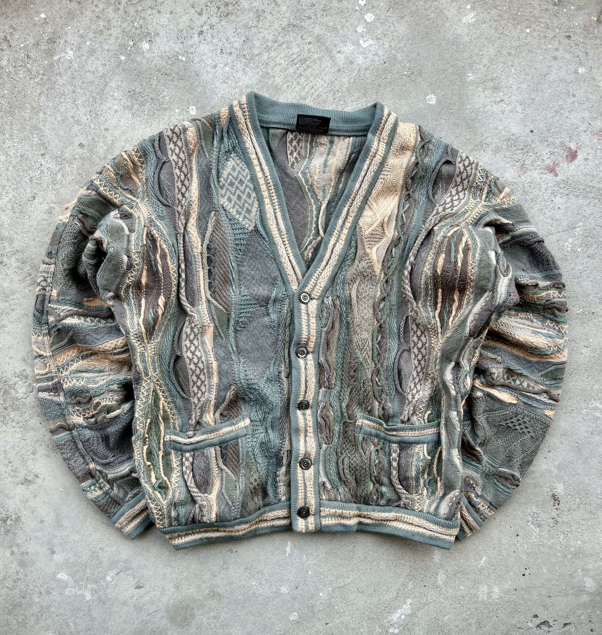 Coogi CRAZY VINTAGE 90’s COOGI 3D CABLE CARDIGAN Size US M / EU 48-50 / 2 - 1 Thumbnail