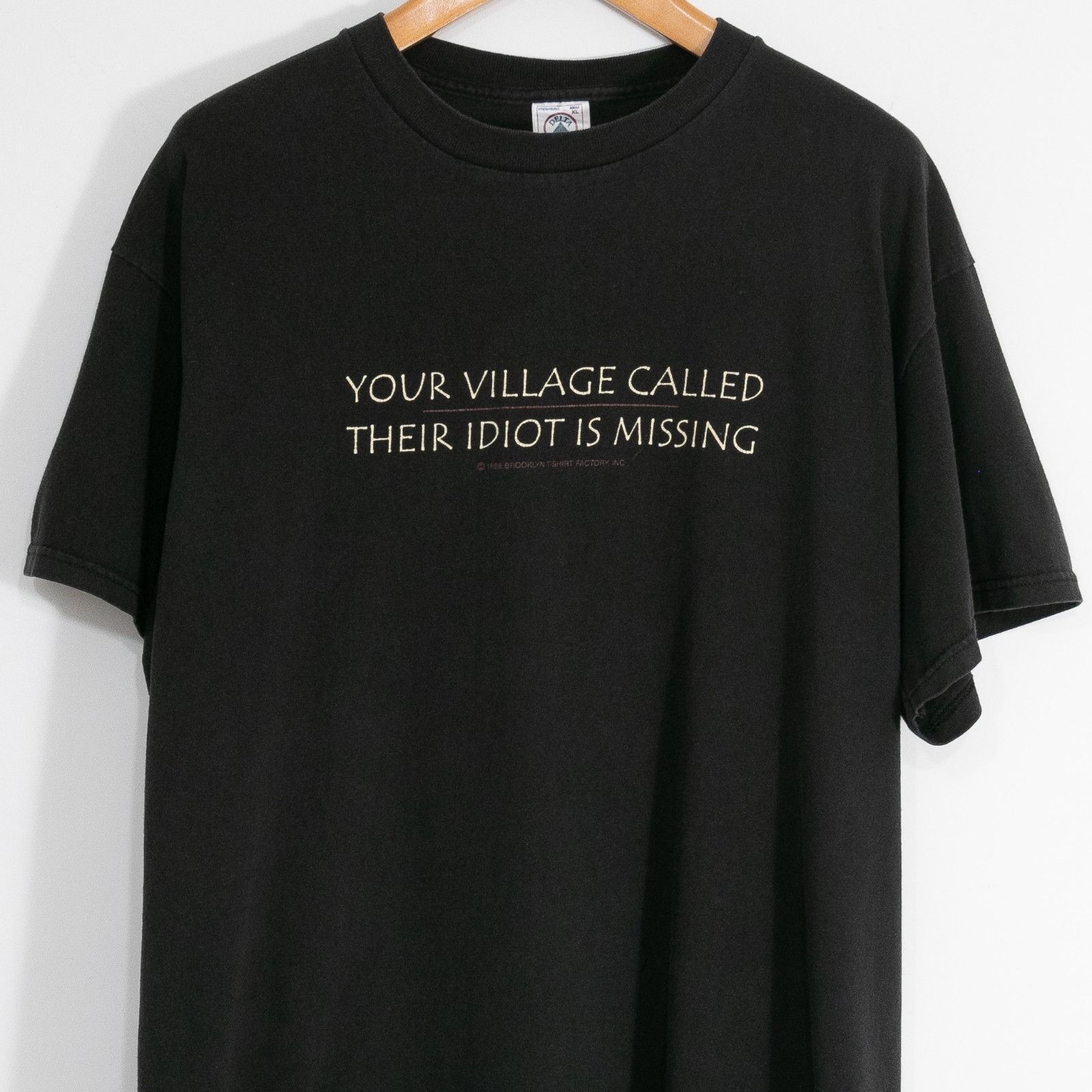 Vintage Vintage 90s Funny Humor Idiot T Shirt Mens XL Village Idiot Size US XL / EU 56 / 4 - 2 Thumbnail