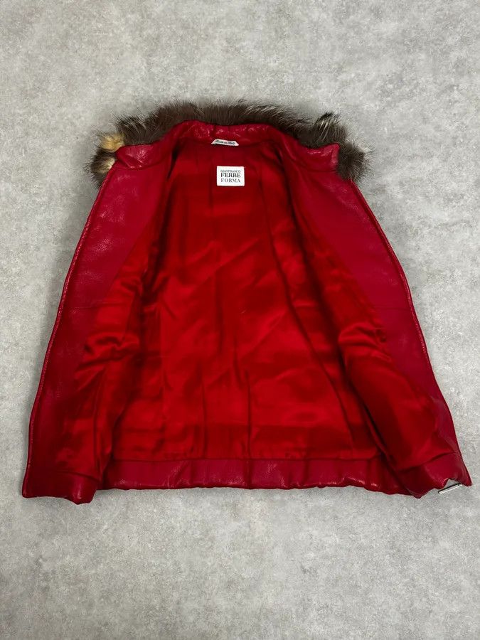 Gianfranco Ferre 2000s Gianfranco Ferré Fur Collar Red Leather Puffer Vest Size US S / EU 44-46 / 1 - 7 Thumbnail