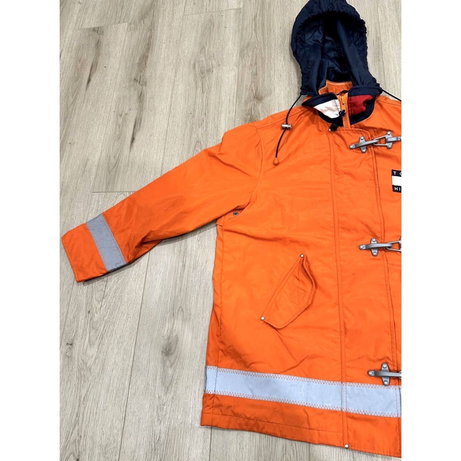 Tommy Hilfiger VINTAGE Tommy Hilfiger Men’s Orange Fireman Windbreaker Rain Jacket Sz Medium Jacket Mens Orange 90s Size US M / EU 48-50 / 2 - 4 Thumbnail