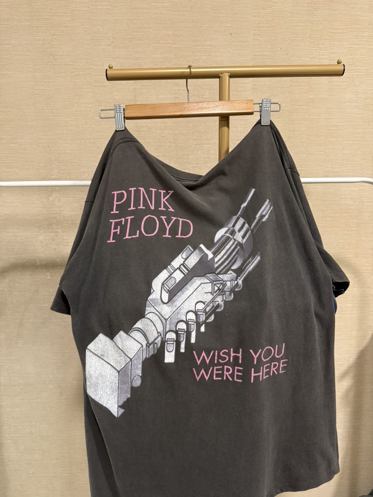 Pink Floyd Vintage 1992 Sun Faded Pink Floyd Wish You Were Here Tee Size US XL / EU 56 / 4 - 16 Thumbnail