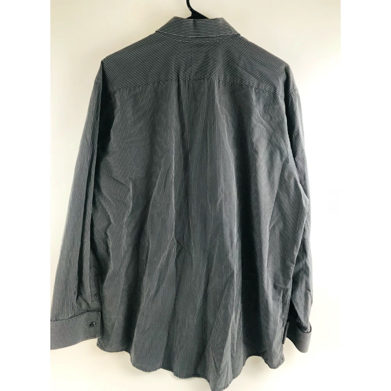 Merona Merona Shirt Men's XL Gray White Striped Button Up Long Sleeve Size US XL / EU 56 / 4 - 2 Thumbnail