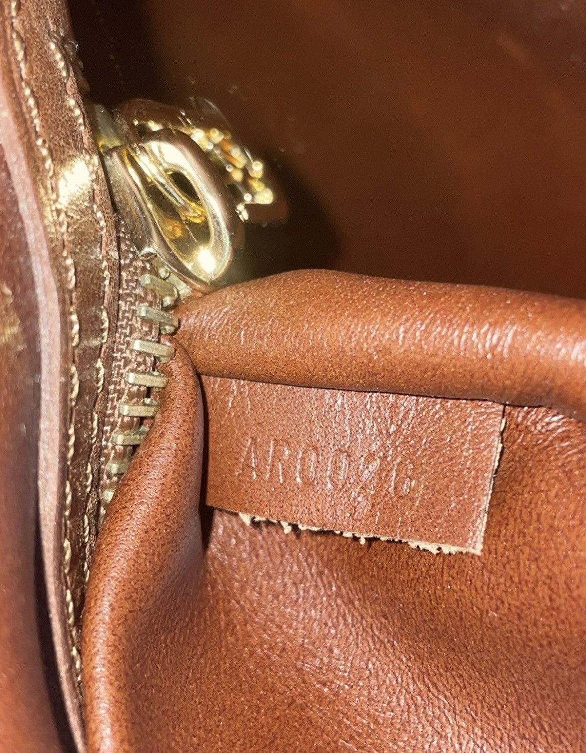 Louis Vuitton Louis Vuitton cross body chain bag Size ONE SIZE - 8 Thumbnail